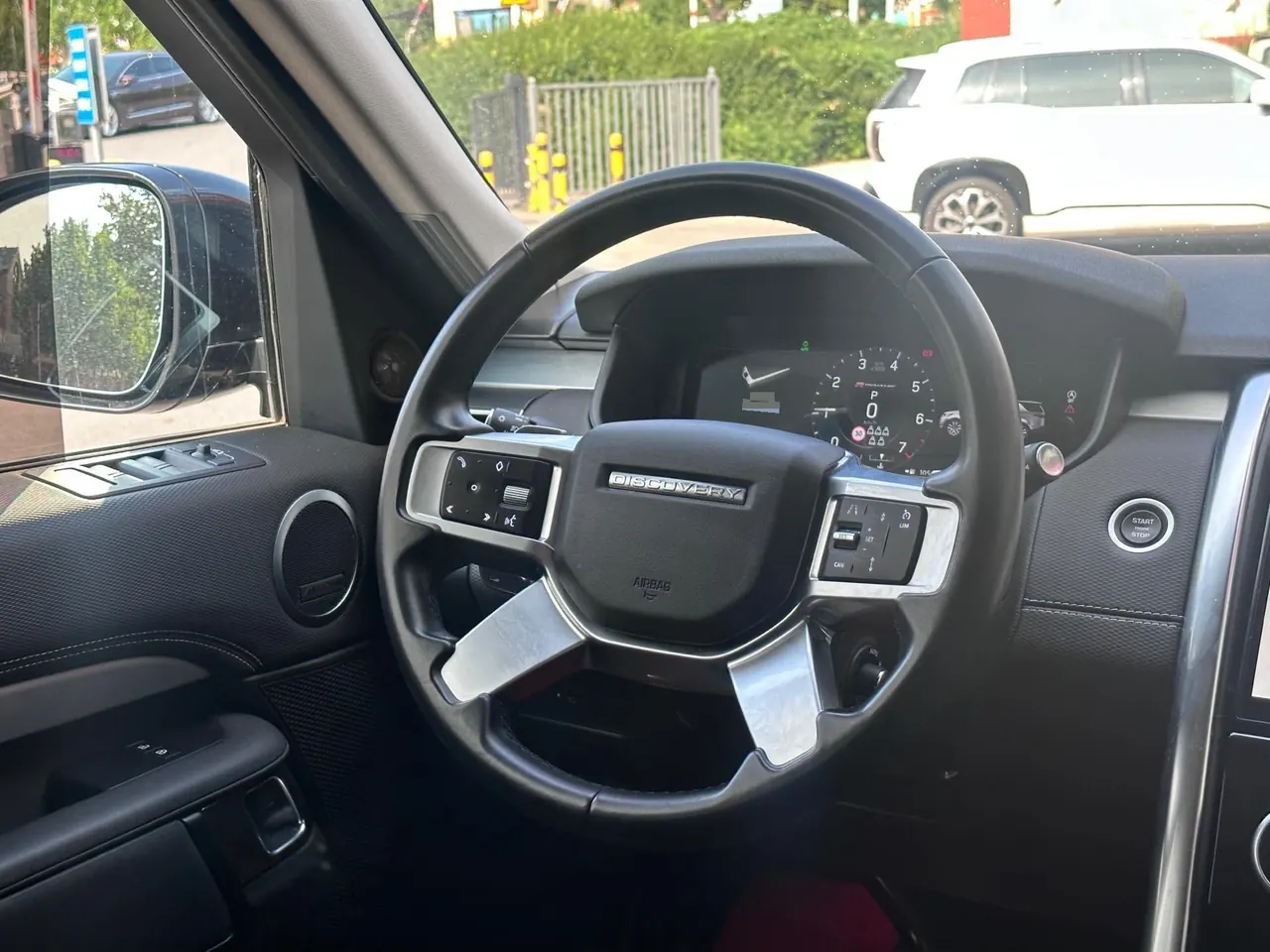 Land Rover found (imported) 2021 found 5 48V 3.0T 360PS R-Dynamic S automatic gear 8