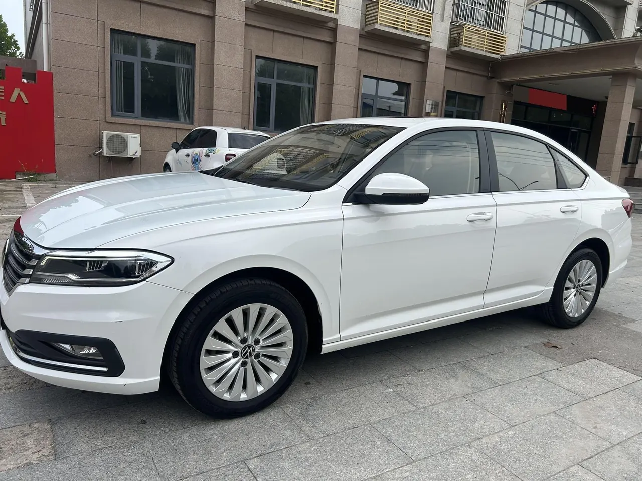 Открыть галерею: Volkswagen 2021 Lavida 1.4TSI 280TSI Comfort Edition Automatic Gear