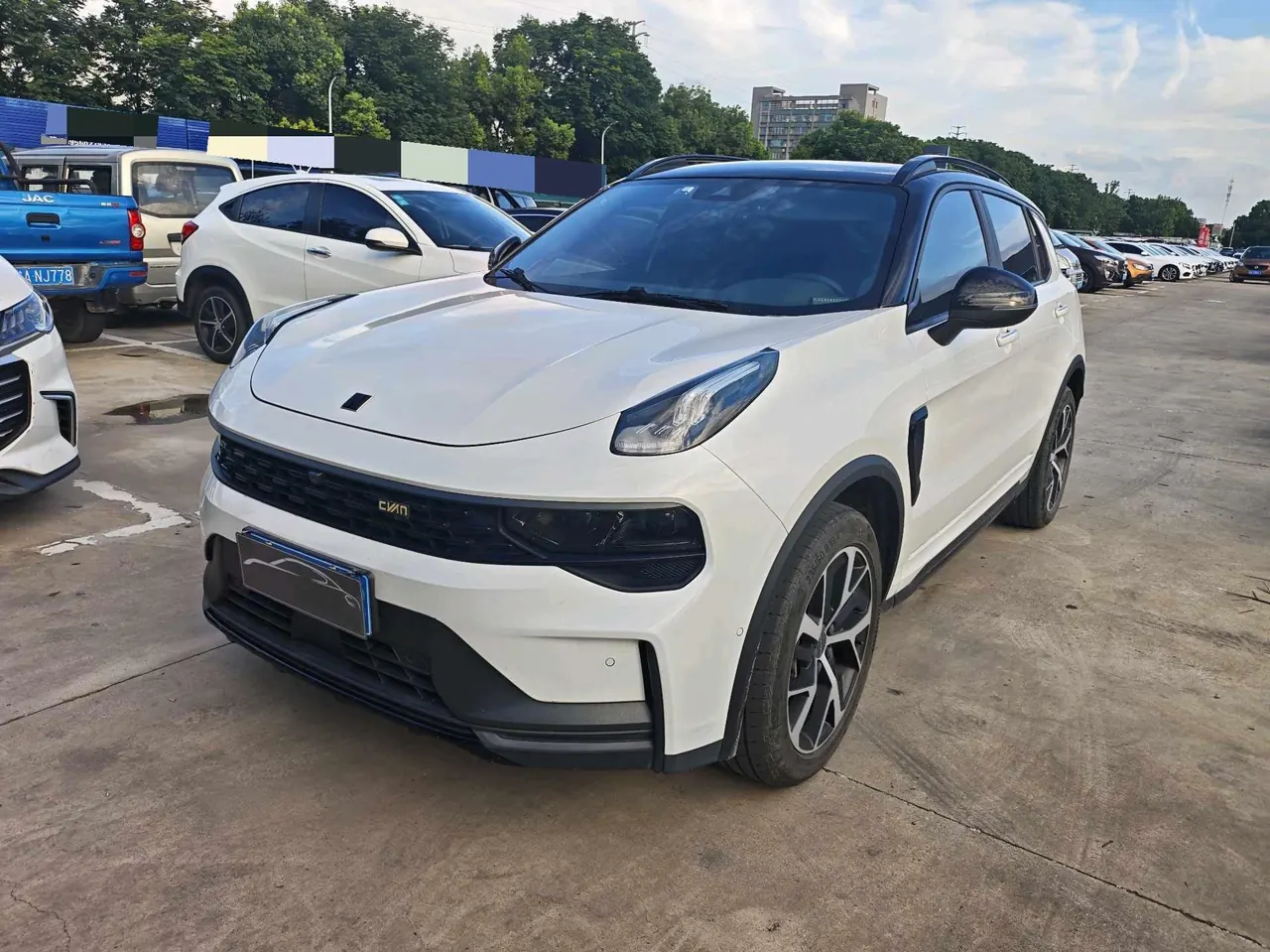 打开图片灯箱:LYNK&CO 2021 LYNK&CO 01 2.0TD four-wheel drive Halo automatic gear