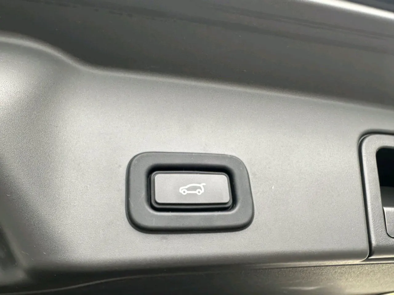 Land Rover 2021 Range Rover Aurora L 48V 2.0T 249PS R-Dynamic First edition First Edition Automatic Gear 20