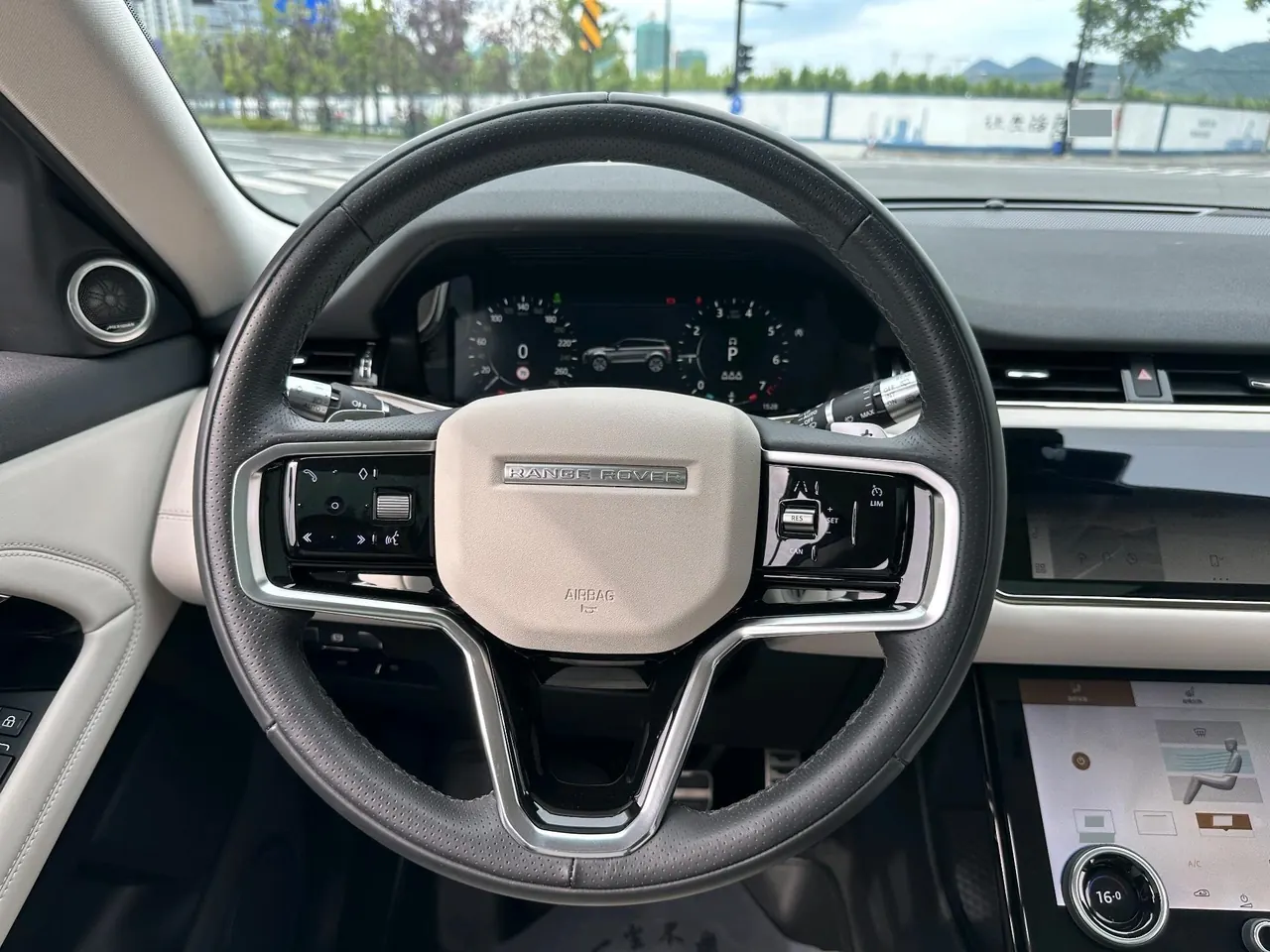 Land Rover 2021 Range Rover Aurora L 48V 2.0T 249PS R-Dynamic First edition First Edition Automatic Gear 7