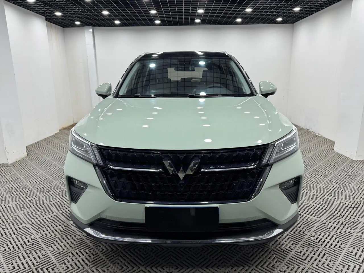 WuLing 2021 stars 1.5T stepless star obsidian version automatic gear 3