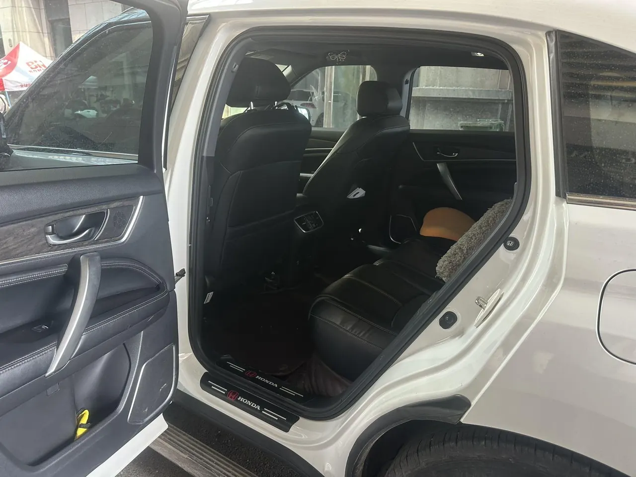 Honda 2020 UR-V 2.0T 370TURBO two-drive elegant version of automatic gear 2