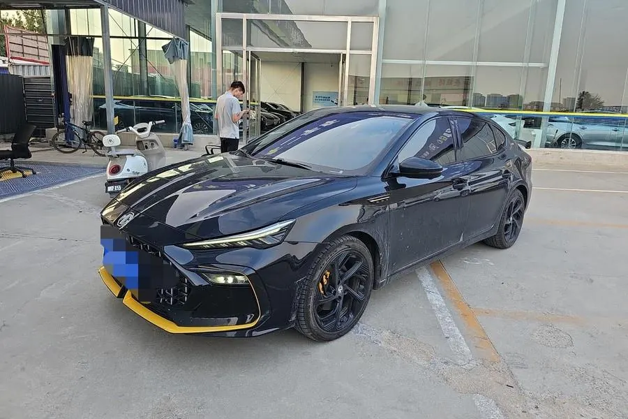 Открыть галерею: MG 2021 MG6 Pro 1.5T Trophy Ultimate Automatic