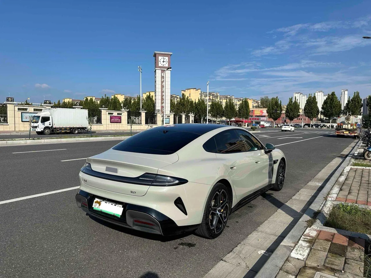 MI 2024 SU 7 700km Rear Drive Long Endurance Smart Driving Edition Automatic Gear 8