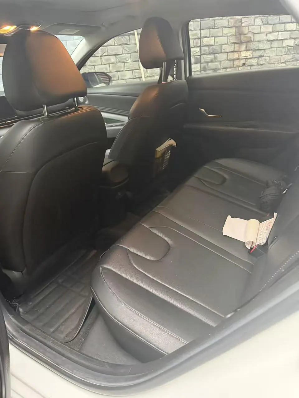 Hyundai 2021 Elantra -3-compartment 1.5 stepless LUX premium automatic gear 5