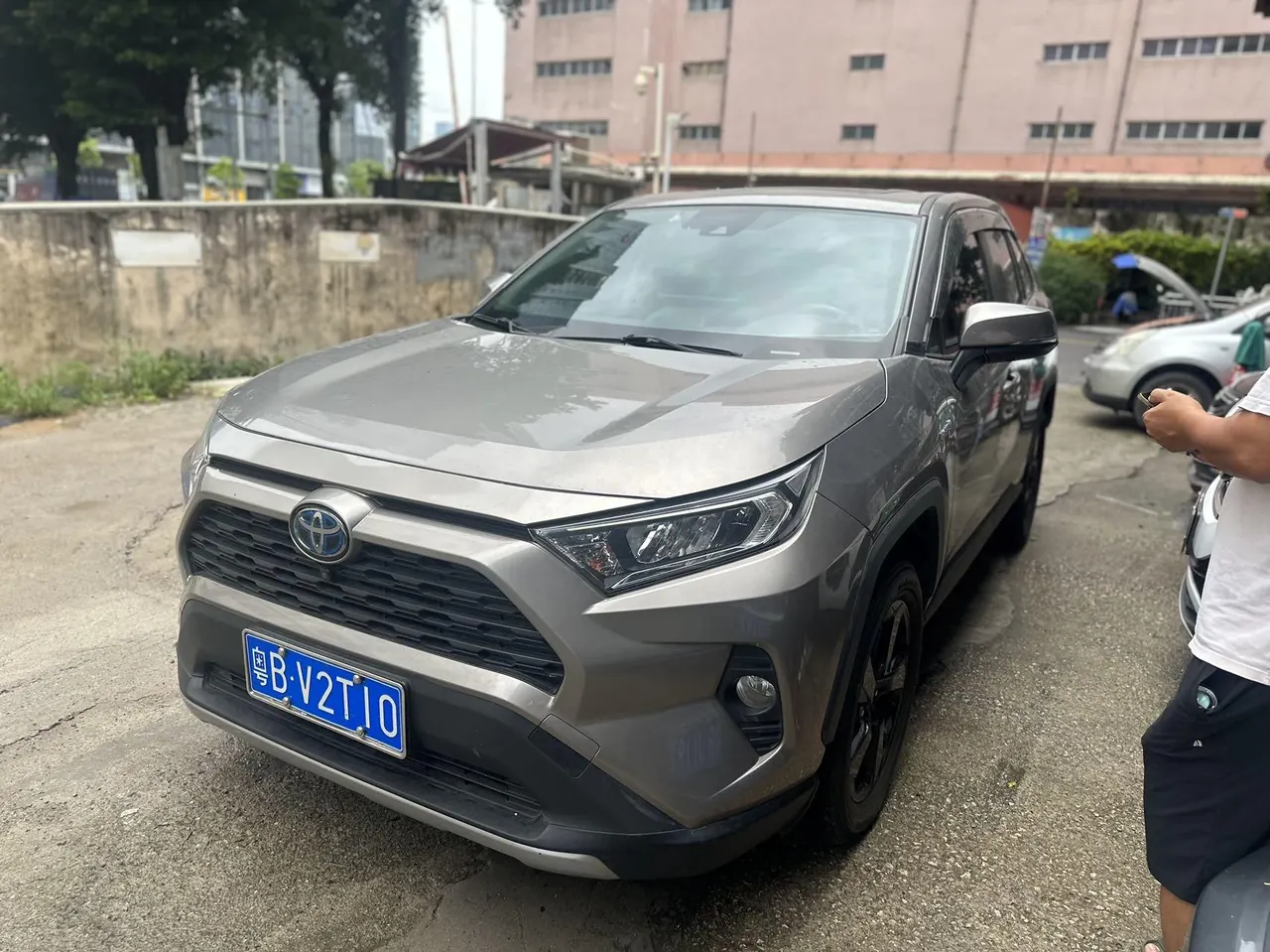 Toyota 2021 RAV4 Rongfang Double Engine 2.5 Stepless Four-wheel Drive Elite PLUS Edition Automatic Gear - View 1