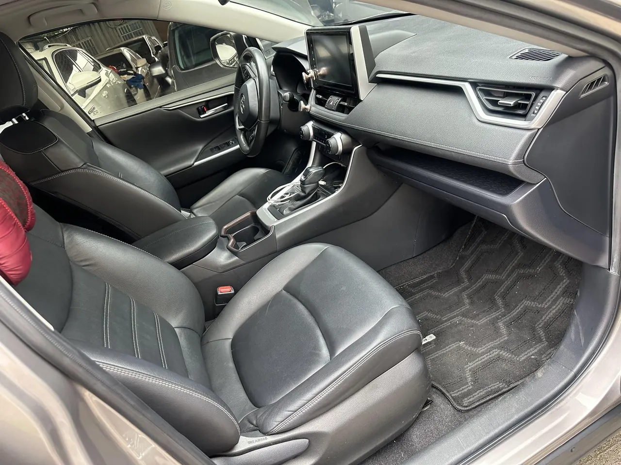 Toyota 2021 RAV4 Rongfang Double Engine 2.5 Stepless Four-wheel Drive Elite PLUS Edition Automatic Gear 6