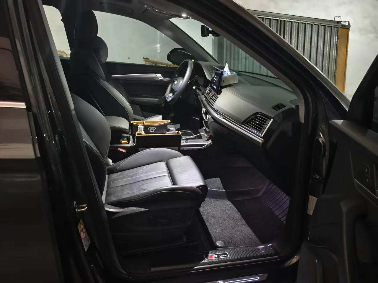 Audi 2022 Q5L 2.0TFSI 45TFSI luxury dynamic automatic transmission 7
