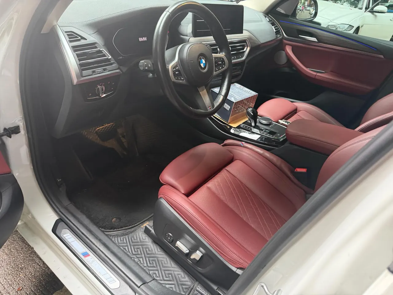 BMW 2022 X3 xDrive30i 2.0T Leading M Obsidian Night Suit Automatic Gear 3