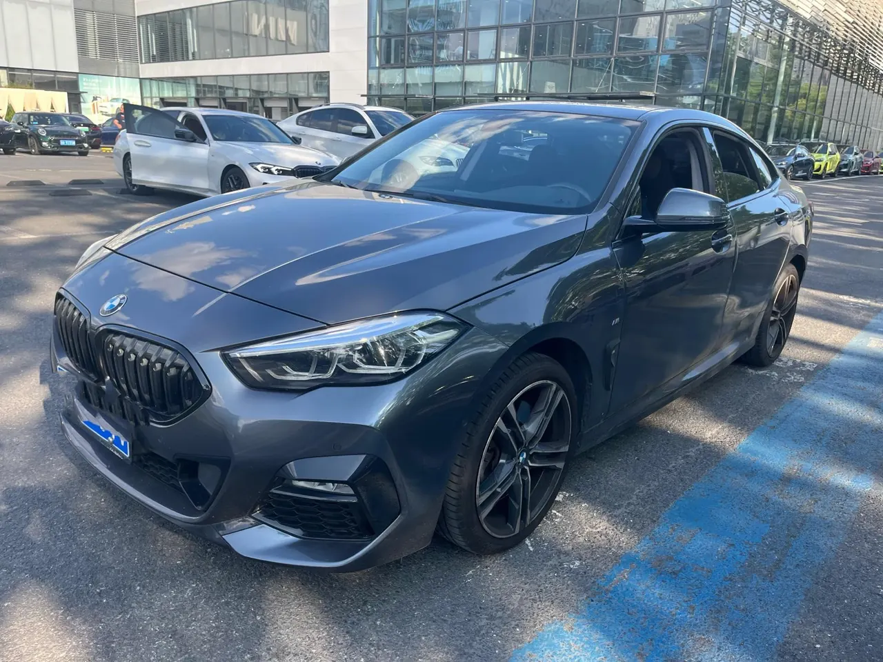 打开图片灯箱:BMW 2 Series (Imported) 2021 225i Four-Door Coupe 2.0T M Sports Suit Automatic Gear