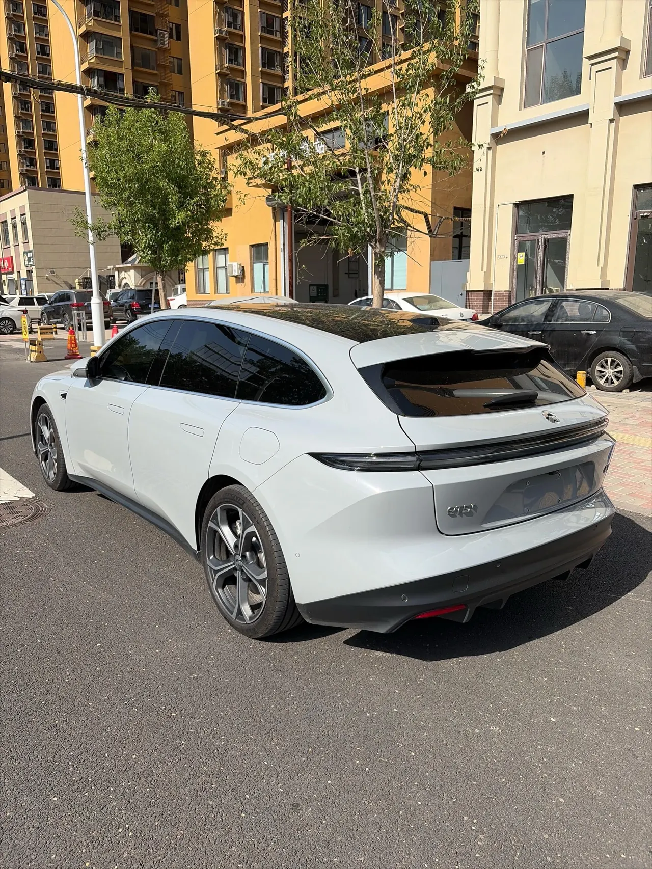 NIO 2024 ET5T 75kWh Touring automatic 7