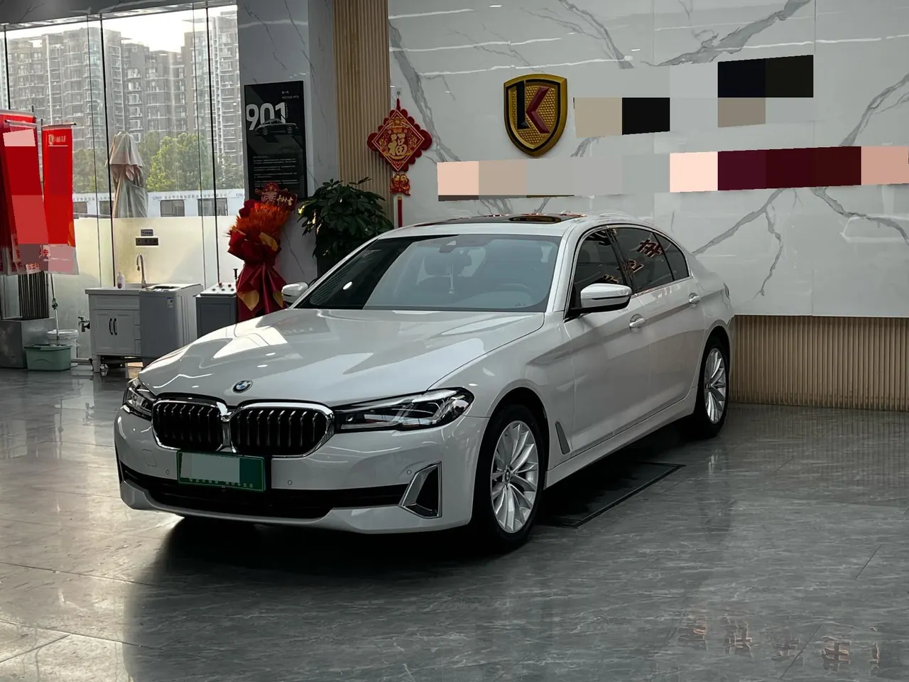 Open image lightbox: BMW 5 Series 2021 525Li 2.0T Luxury Suit Automatic Gear