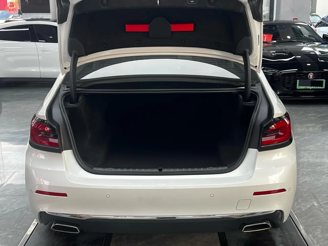BMW 5 Series 2021 525Li 2.0T Luxury Suit Automatic Gear 13