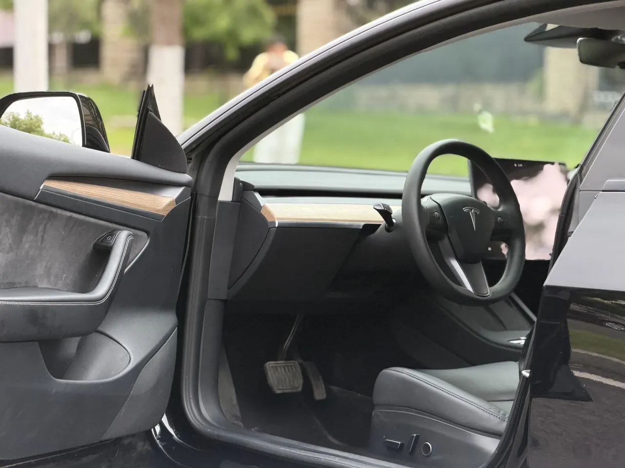 Tesla 2022 Model 3 rear-wheel drive version of automatic transmission 4