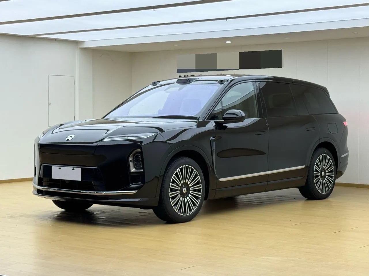 Open image lightbox: NIO 2026 ES8 5-seat Executive Deluxe Automatic Gear