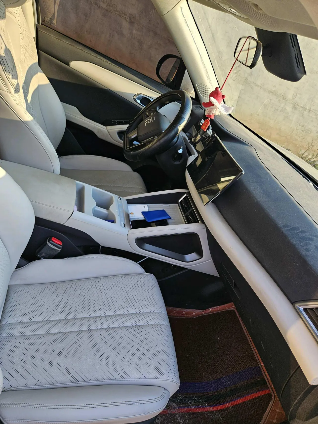 BYD 2024 Yuan UP 301KM Leading Automatic Gear 4
