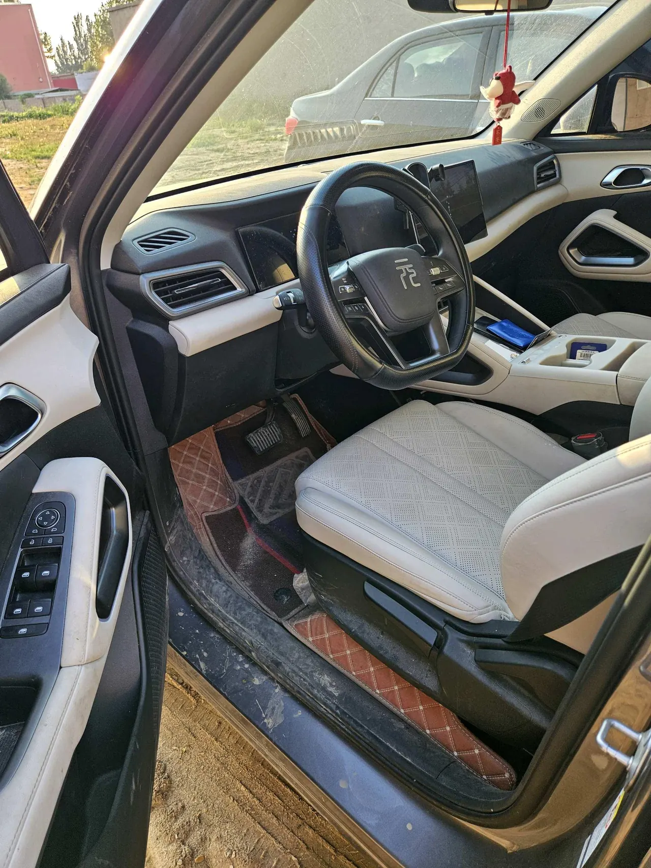 BYD 2024 Yuan UP 301KM Leading Automatic Gear 5