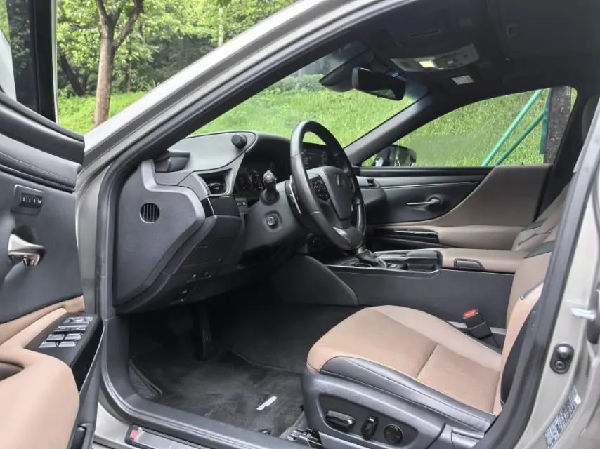 Lexus ES (Imported) 2021 ES200 2.0 Stepless Deluxe Edition Automatic Gear 7