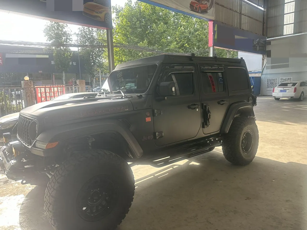 打开图片灯箱:Jeep herdsman (imported) 2021 herdsman 2.0T Rubicon four-door automatic gear