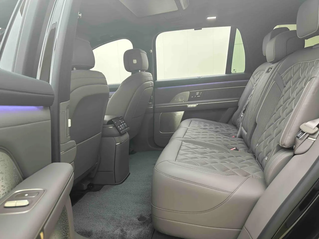 NIO 2026 ES8 5-seat Executive Deluxe Automatic Gear 7