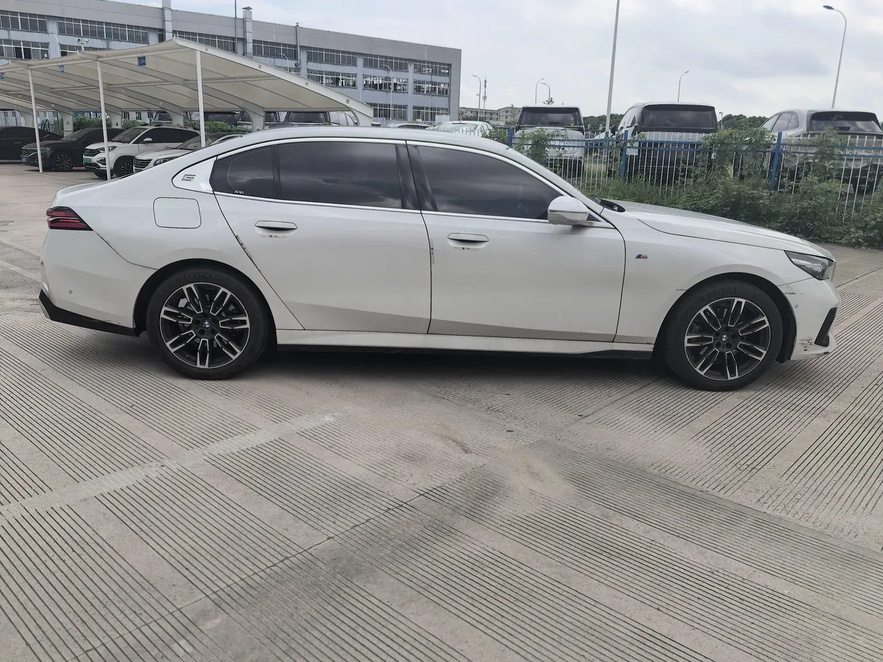 BMW 5 Series 2024 525Li 2.0T M Sports Suit Automatic Gear 3
