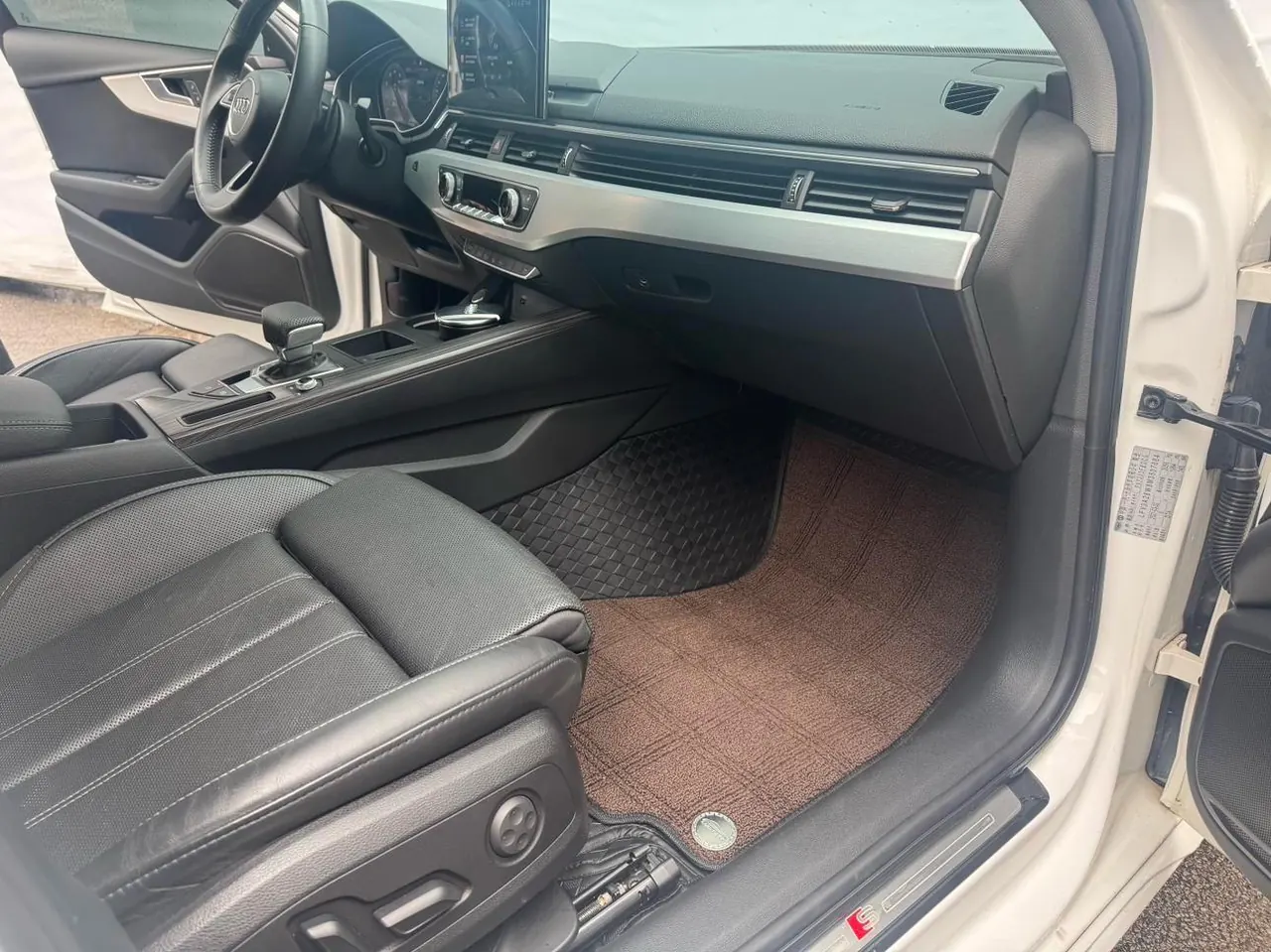 Audi 2020 A4L 2.0TFSI 40TFSI Deluxe Dynamic Automatic 18