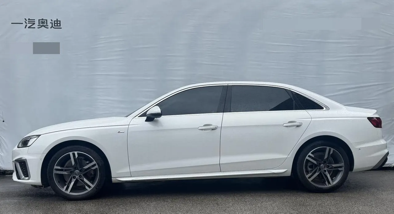 Audi 2020 A4L 2.0TFSI 40TFSI Deluxe Dynamic Automatic 2