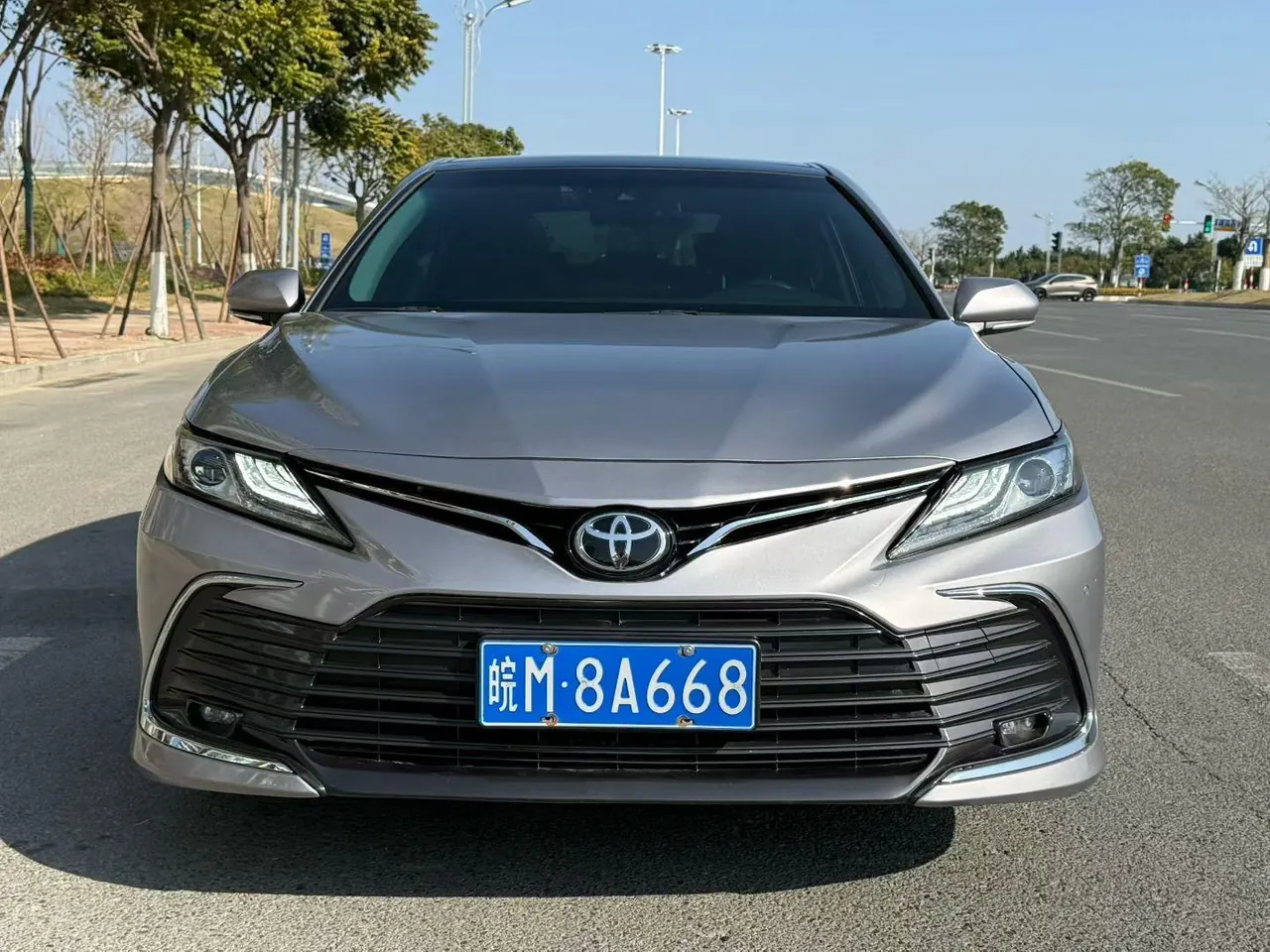 Toyota 2021 Camry 2.5G Deluxe Edition Automatic Gear 2