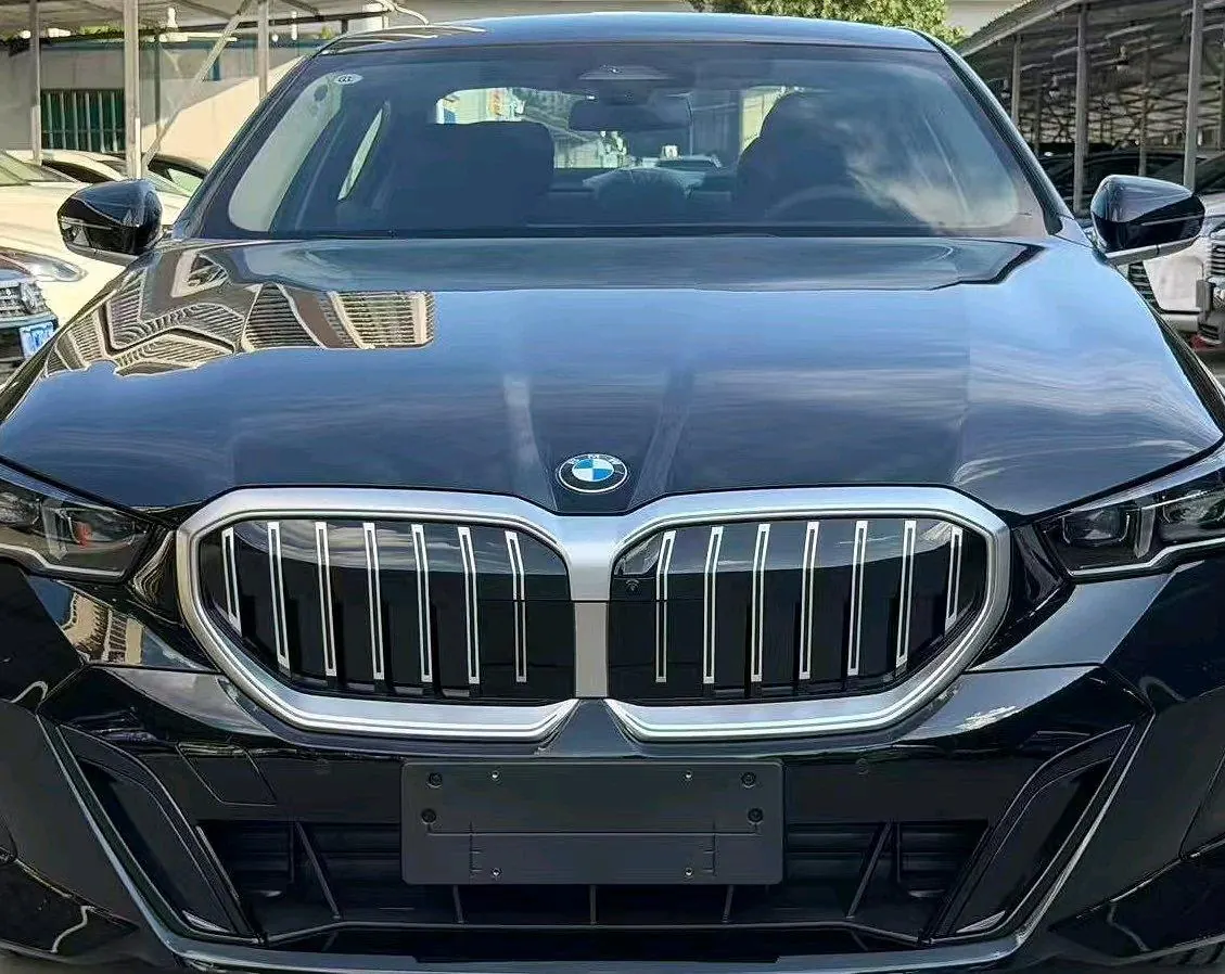 BMW 5 Series 2026 model 530Li 48V 2.0T Leading Edition M Sport Package Automatic 2