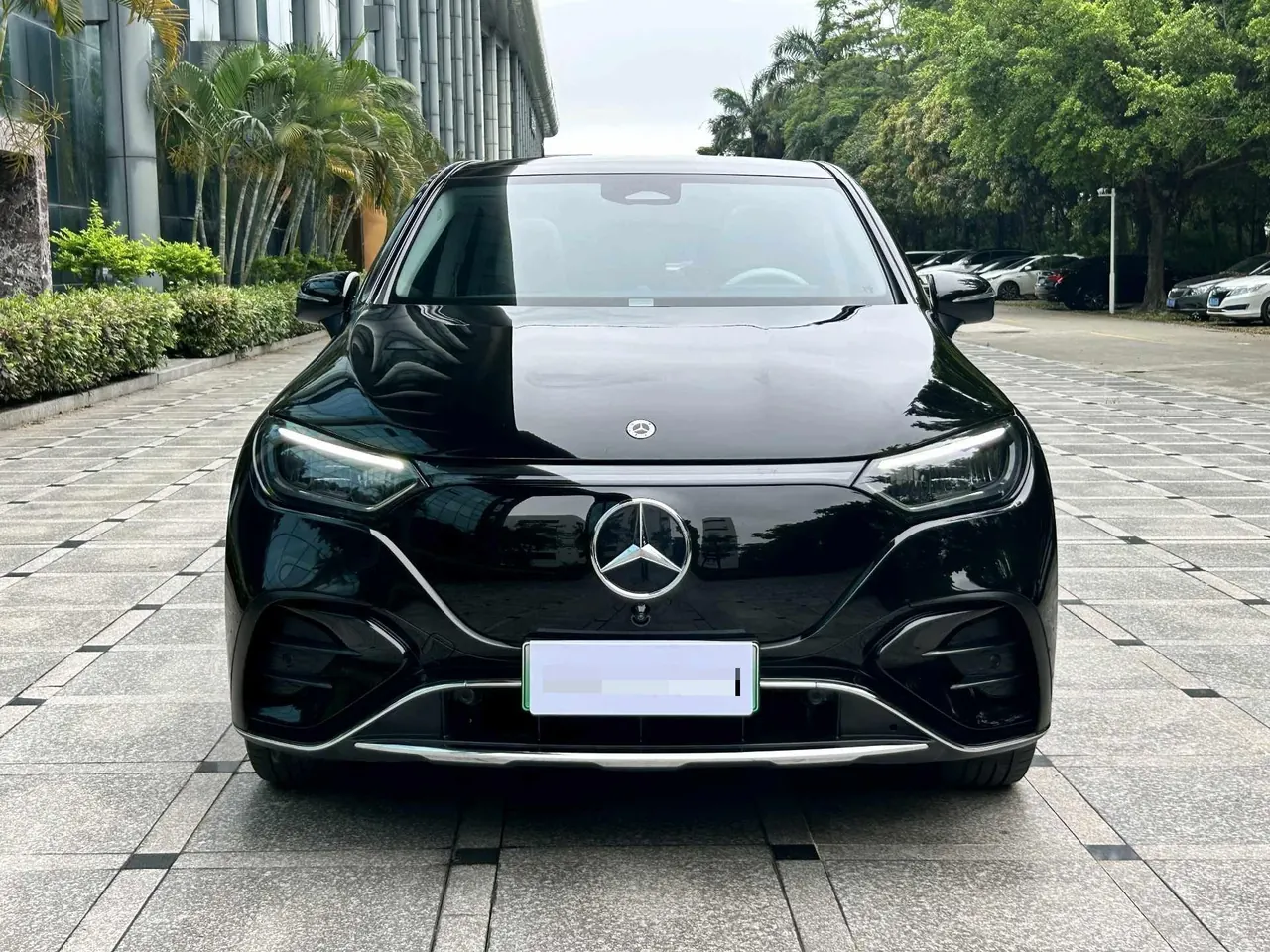 Mercedes Benz 2023 EQE SUV 350 4MATIC EQE SUV 350 4MATIC Pioneer Edition Automatic 2