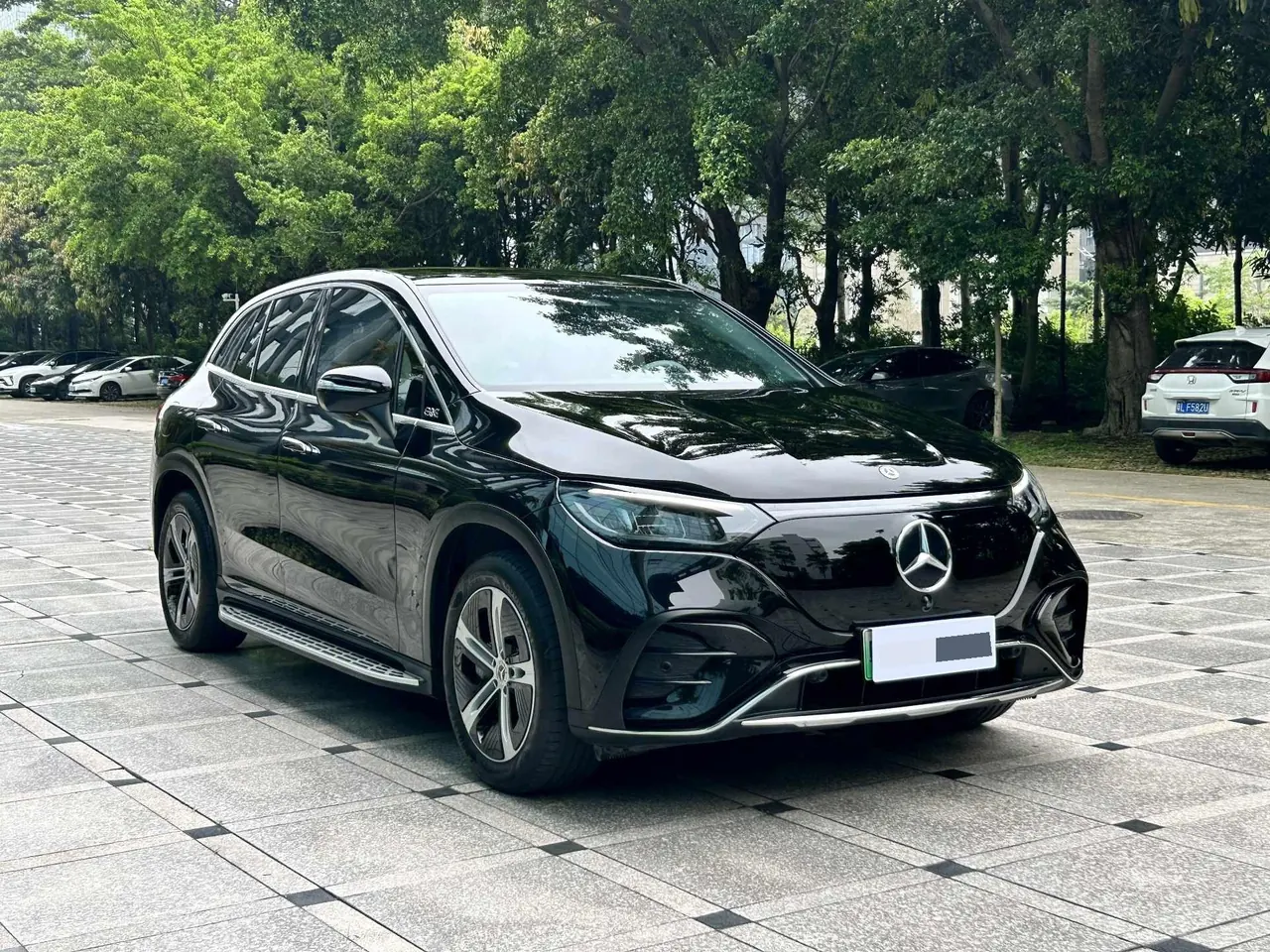 Mercedes Benz 2023 EQE SUV 350 4MATIC EQE SUV 350 4MATIC Pioneer Edition Automatic 3