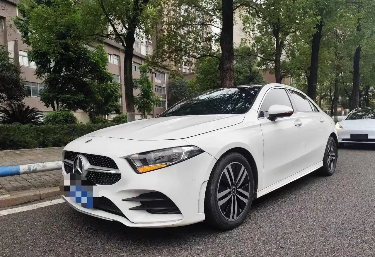 Mercedes Benz Class A 2020 A 180 L 1.3T automatic gear - View 1