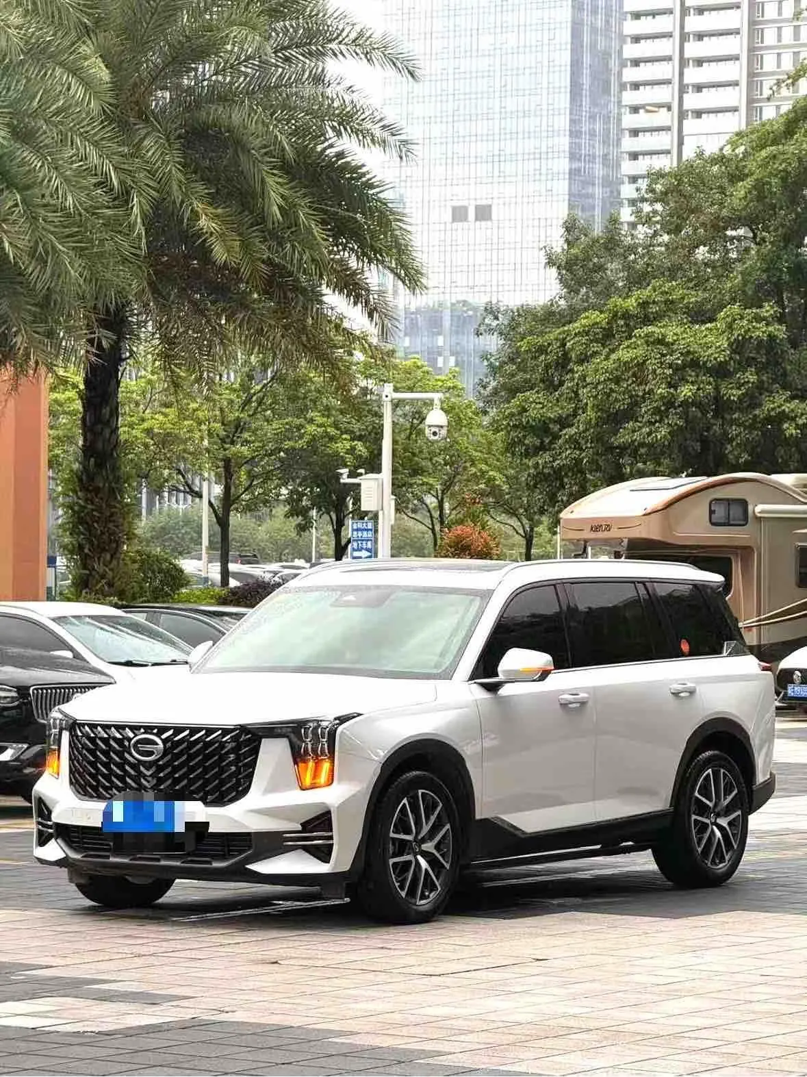 打开图片灯箱:Chuanqi 2022 GS8 2.0TGDI Two-Drive Premium Edition Seven-seat Automatic Gear
