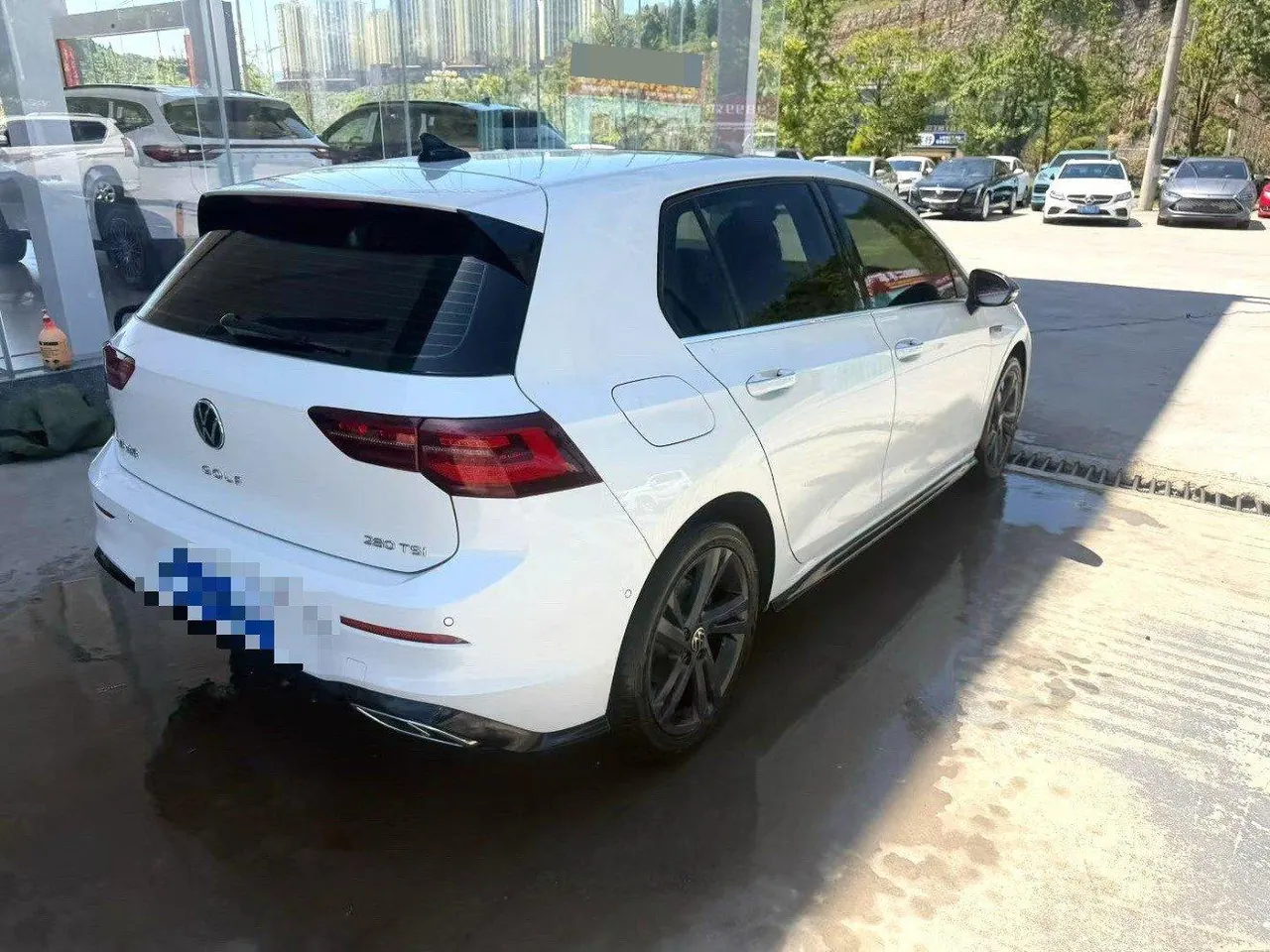Volkswagen 2023 Golf 8 R-Line 1.4TSI 280TSI Lite (Modified) Automatic Gear 9