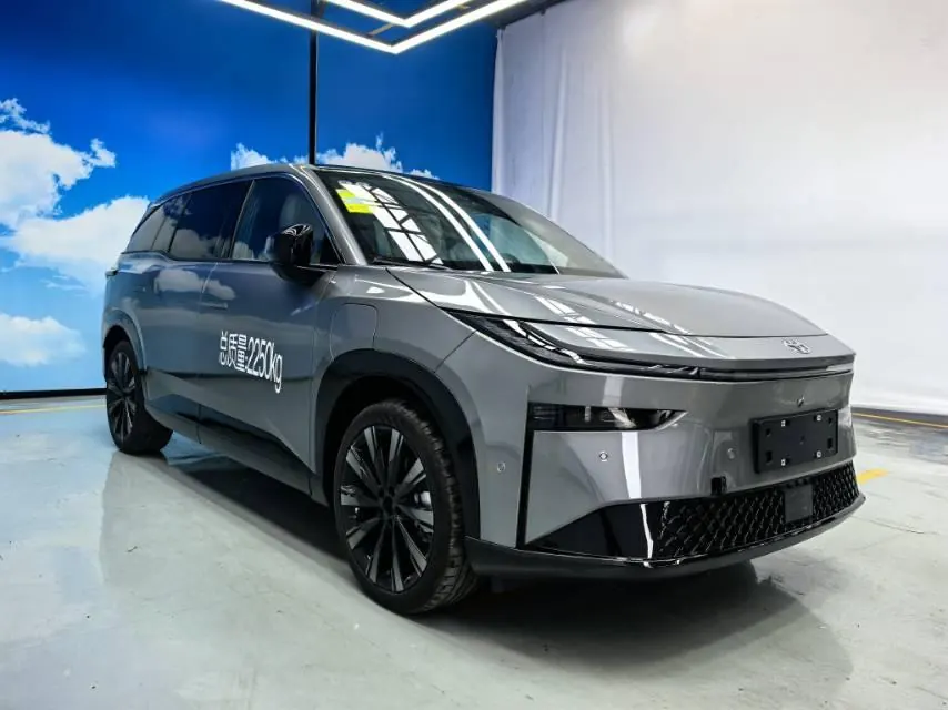 Toyota 2026 Platinum Intelligence 3X 610 Max Automatic Gear 3