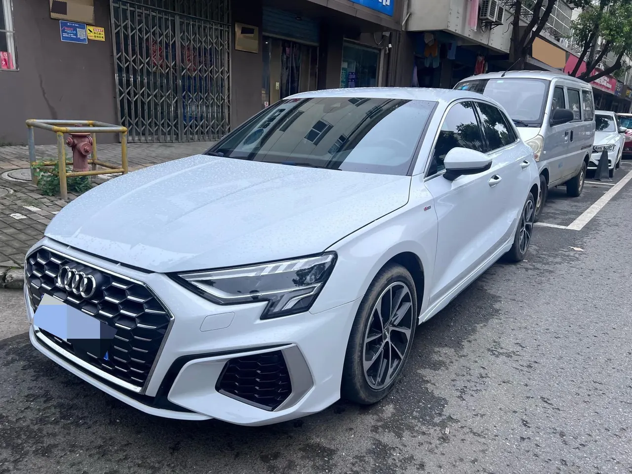Открыть галерею: Audi 2021 A3 Sportback 1.4TFSI 35TFSI Aggressive Sports Automatic