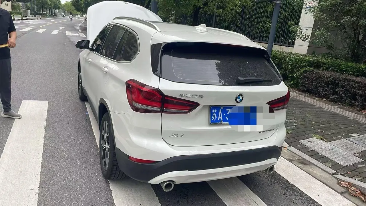 BMW 2021 X1 sDrive25Li 2.0T Leading Automatic Gear 6