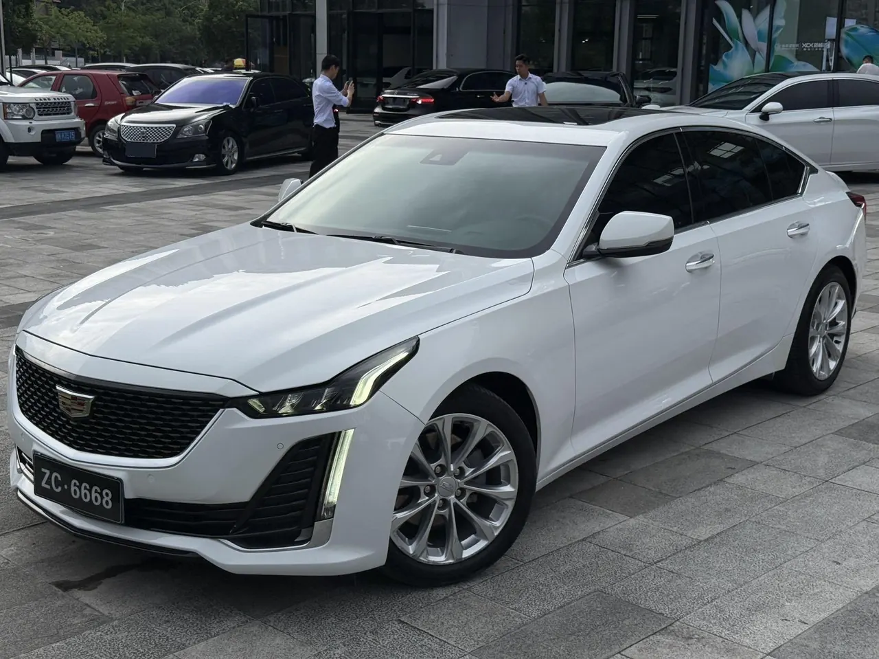 Open image lightbox: Cadillac 2021 CT5 2.0T 28T luxury automatic gear