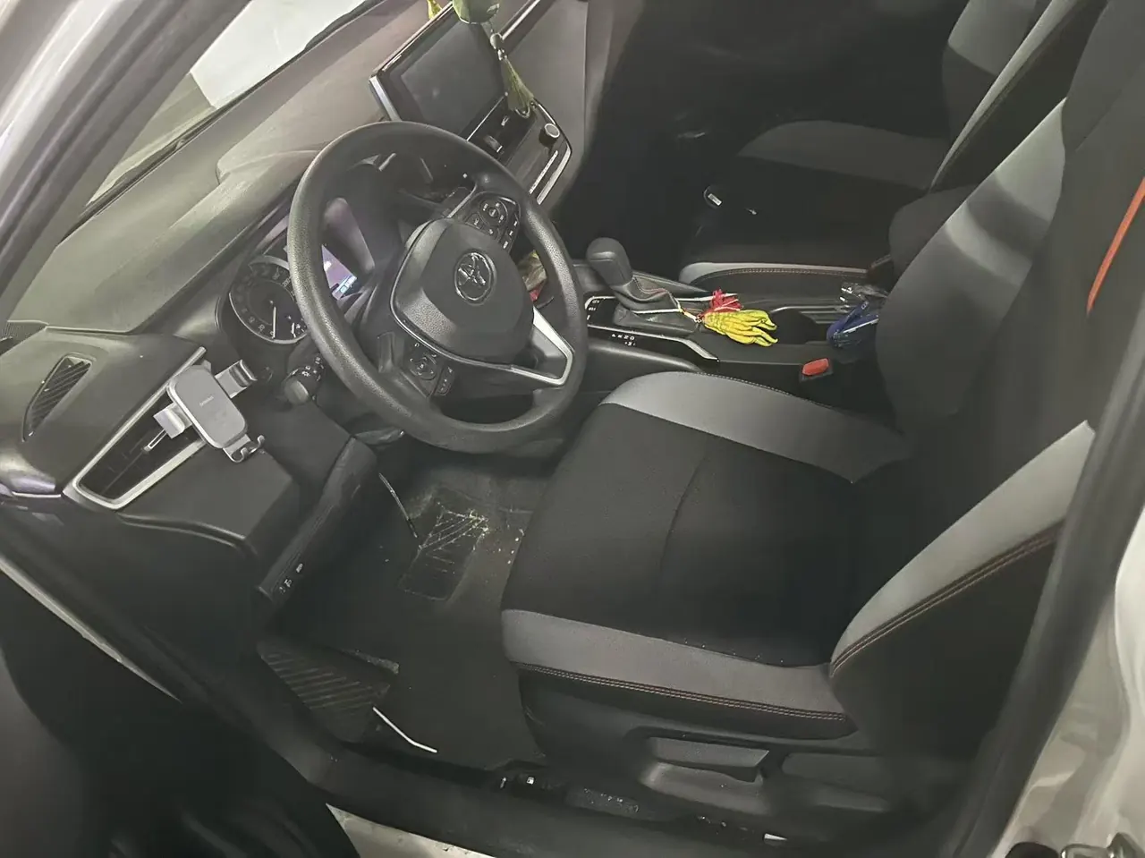 Toyota 2021 corolla 1.2T stepless elite PLUS version of automatic gear 2