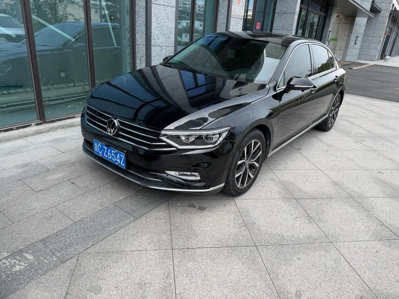 Open image lightbox: Volkswagen 2020 Magotan 1.4TSI 280TSI Comfortable Automatic