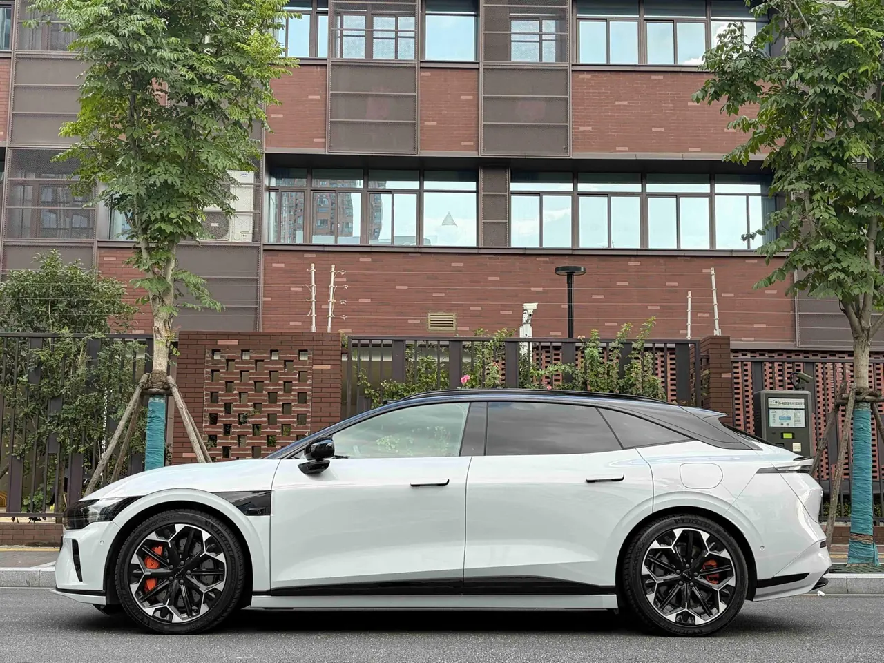 Zeekr 2025 Zeekr 007GT four-wheel drive intelligent driving version 75kWh automatic gear 5
