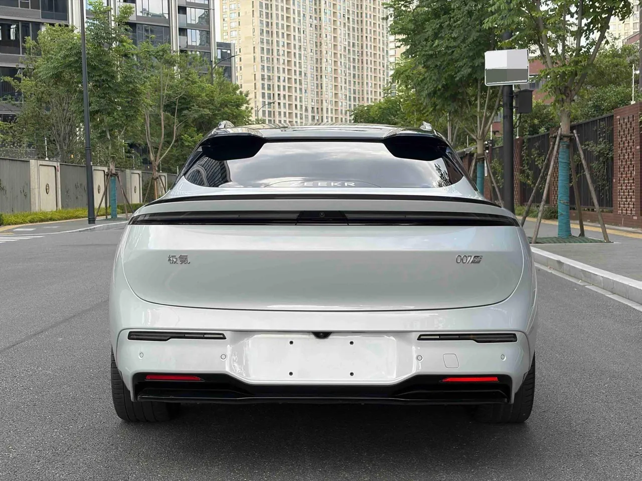 Zeekr 2025 Zeekr 007GT four-wheel drive intelligent driving version 75kWh automatic gear 7