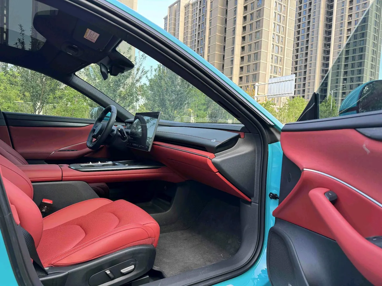 MI 2024 SU 7 700km Rear Drive Long Endurance Smart Driving Edition Automatic Gear 6