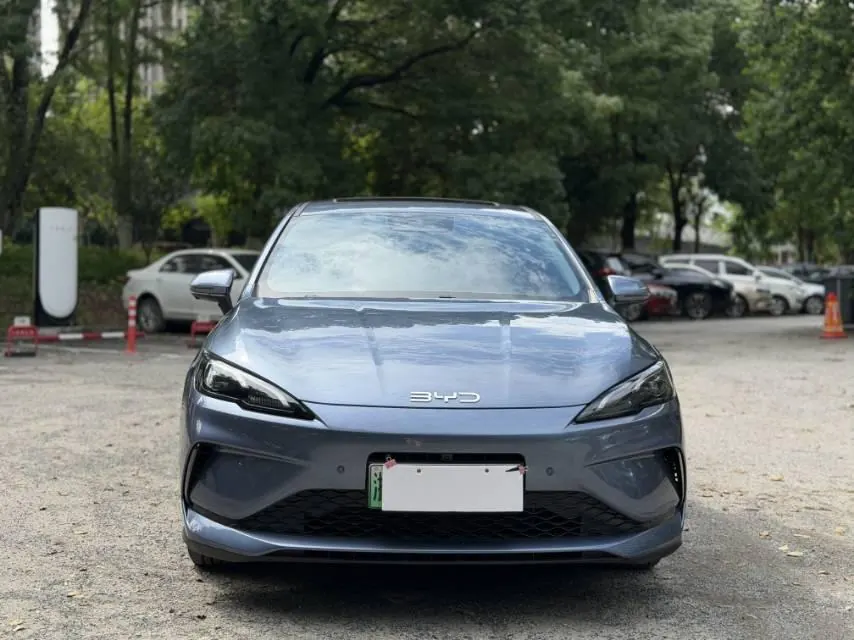 BYD 2025 Seal 05 DM-i 1.5 Stepless Smart Driving Edition 55KM Honorable Automatic Gear 2