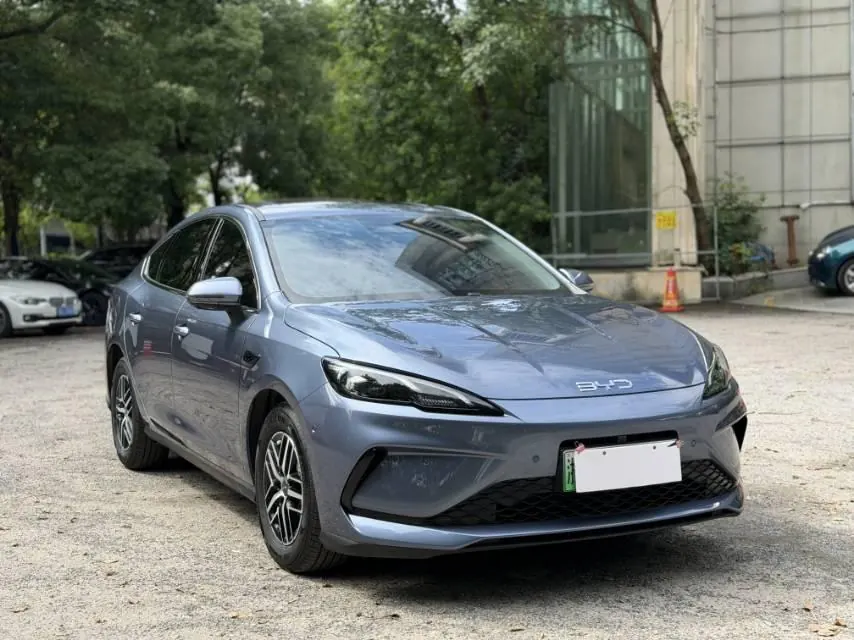 BYD 2025 Seal 05 DM-i 1.5 Stepless Smart Driving Edition 55KM Honorable Automatic Gear 3