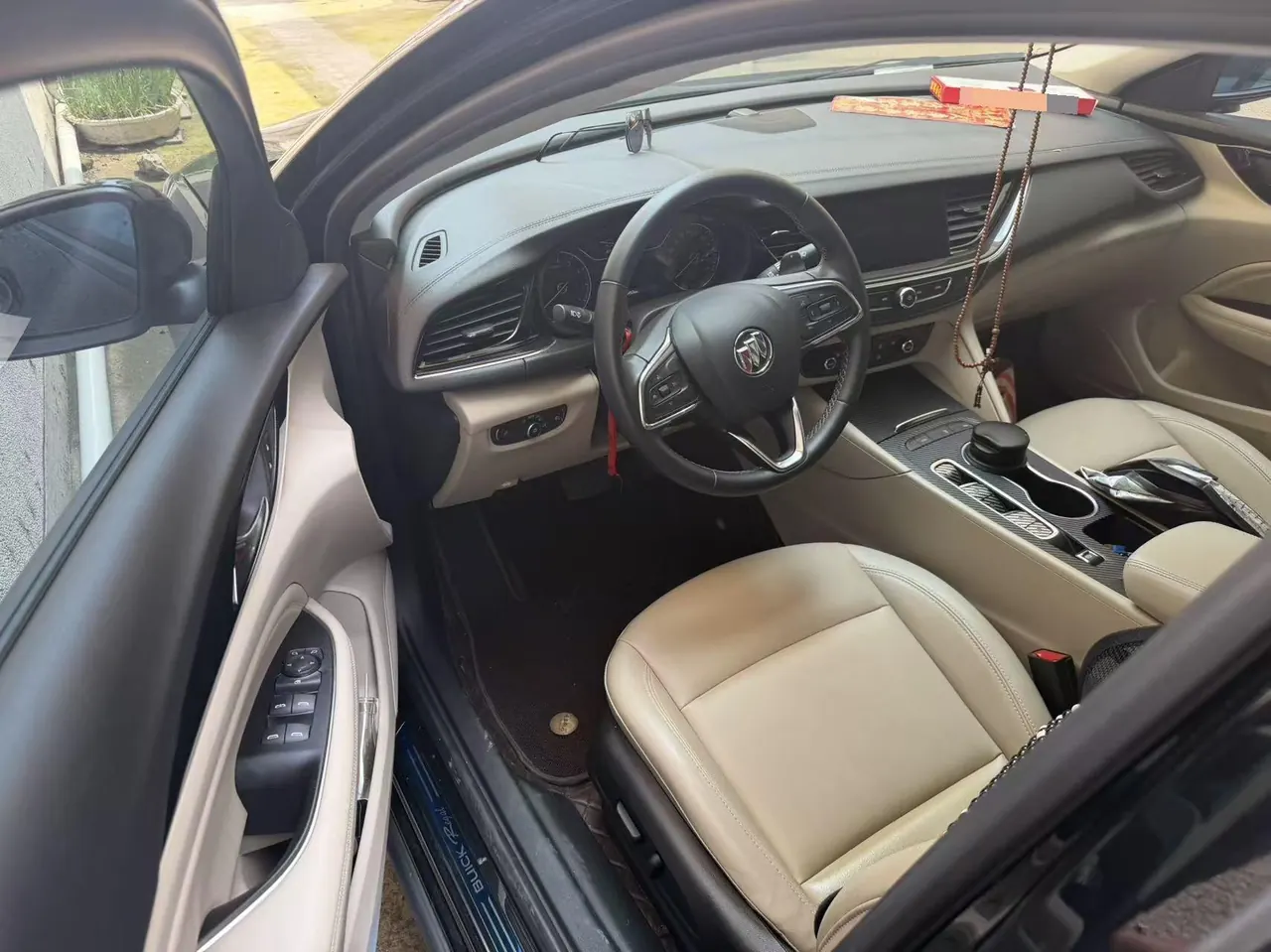 Buick 2020 Regal 1.5T 552T Elite Automatic Gear 4
