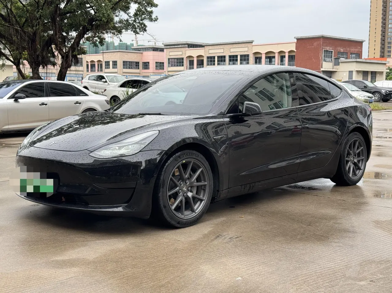 Tesla 2022 Model 3 rear-wheel drive version of automatic transmission - View 1