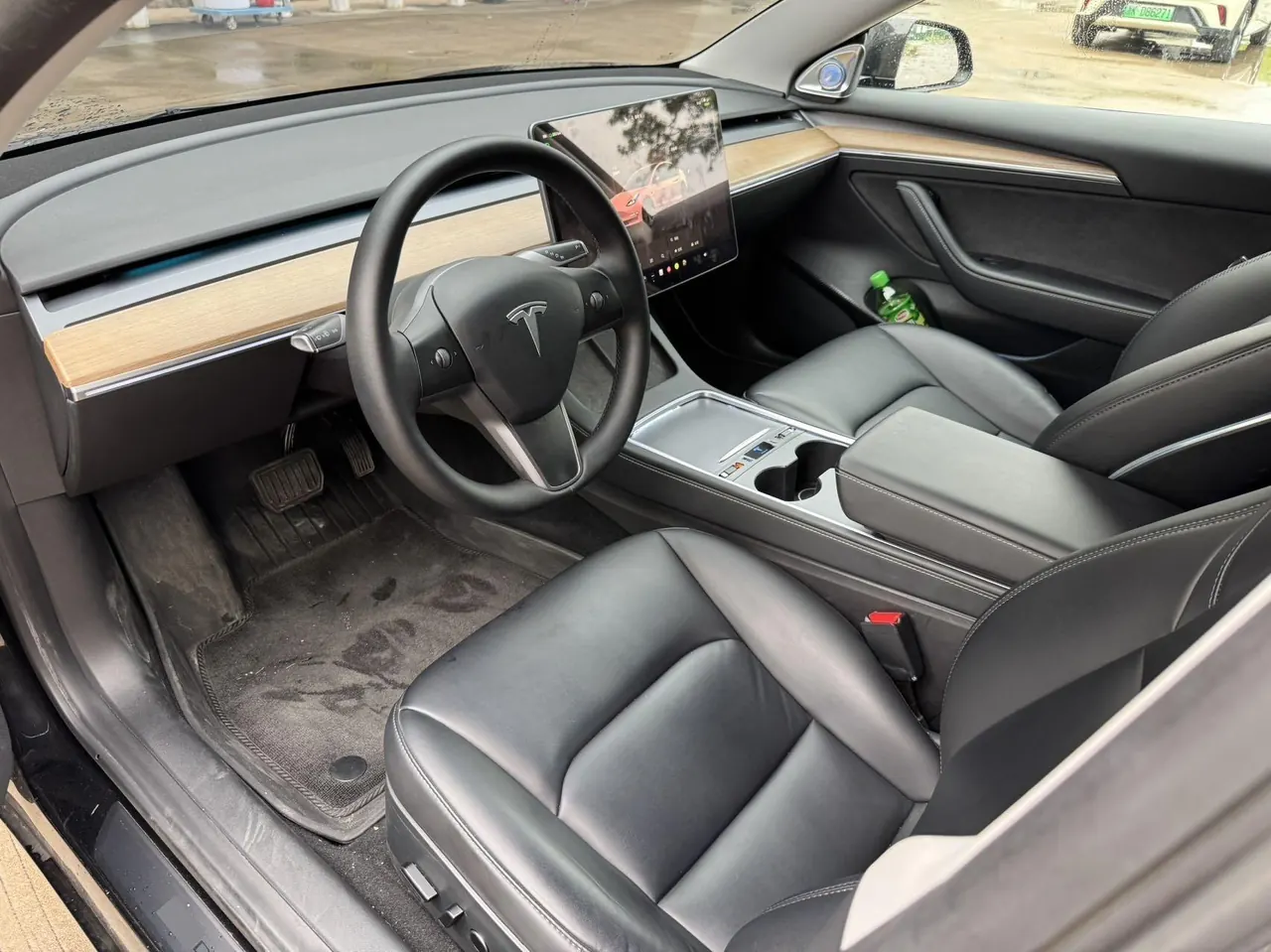 Tesla 2022 Model 3 rear-wheel drive version of automatic transmission 2