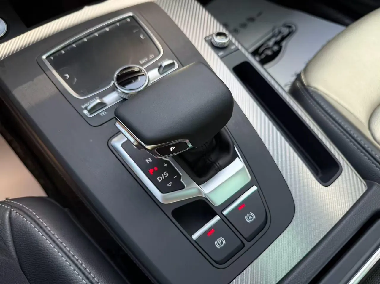 Audi 2020 Q5L 2.0TFSI 45TFSI exclusive fashion automatic 7